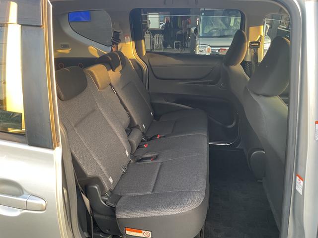 TOYOTA SIENTA FUNBASE X