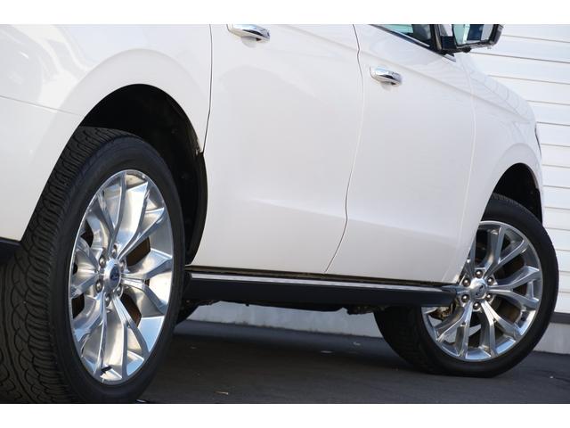 エクスペディション 　ＭＡＸリミテッド　２０１９ｙ　新車並行　実走行　４ＷＤ　サンルーフ　ブラックレザー　３列シート　シートヒーター、クーラー　ＬＥＤライト　３６０°カメラ　フロント、サイド、バックカメラ　ＥＴＣ（72枚目）