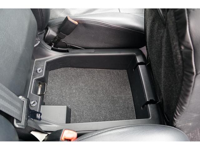 タンドラ クルーマックス　２０１２年モデル　新車並行　ワンオーナー車　リフトアップ　ＸＤ２０ＡＷ　フジツボマフラー　ブルバー　ハードトノカバー　ナビ　フルセグ　バックカメラ　サイドカメラ　４ＷＤ　サンルーフ　ヒッチ（９５０）（35枚目）