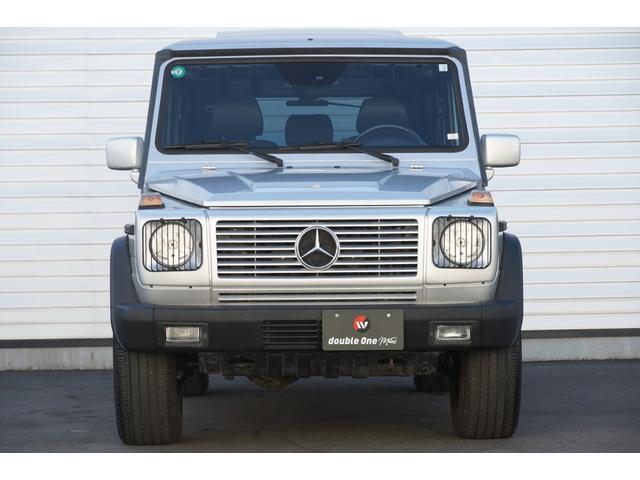 Ｇクラス Ｇ３２０Ｌ　フロント、リア、オーバーフェンダー、ホイールマットブラック塗装　正規ディーラー　左ハンドル　サンルーフ　ブラックレザー　パワーシート　社外ナビ　バックカメラ　フルセグＴＶ　ＥＴＣ　ヘッドライトガード（9枚目）