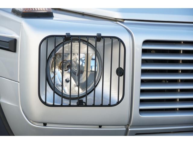 Ｇクラス Ｇ３２０Ｌ　フロント、リア、オーバーフェンダー、ホイールマットブラック塗装　正規ディーラー　左ハンドル　サンルーフ　ブラックレザー　パワーシート　社外ナビ　バックカメラ　フルセグＴＶ　ＥＴＣ　ヘッドライトガード（55枚目）