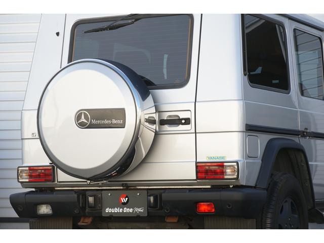 Ｇクラス Ｇ３２０Ｌ　フロント、リア、オーバーフェンダー、ホイールマットブラック塗装　正規ディーラー　左ハンドル　サンルーフ　ブラックレザー　パワーシート　社外ナビ　バックカメラ　フルセグＴＶ　ＥＴＣ　ヘッドライトガード（68枚目）