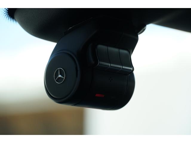 Ｃクラス Ｃ２００　４マチックアバンギャルド　ＡＭＧライン　サンルーフ　黒革　４ＷＤ　右Ｈ　ＨＤＤナビ　フルセグＴＶ　バックカメラ　ＥＴＣ　ドラレコ　シートヒーター　パワーシート　１９インチＡＷ　パナメリカーナグリル　プッシュＳ　９速ＡＴ　アイドリングストップ（32枚目）