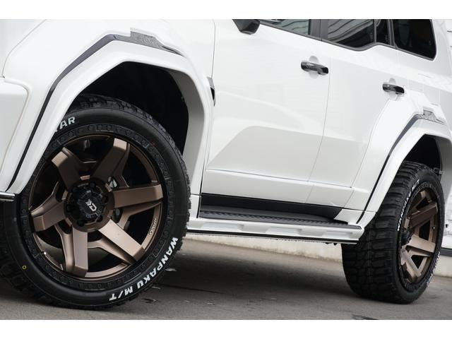 ランドクルーザー２５０ ＶＸ　ＤＥＳＥＲＴ　ＬＩＮＥ　ＢＬＡＣＫ　ＢＩＳＯＮ　ＥＤＩＴＩＯＮ　２２インチＤＥＳＥＲＴ　ＬＩＮＥアルミ　ワンオーナー　サンルーフ　ブラックレザー　ナビ　３６０°カメラ　フルセグＴＶ　ＥＴＣ　３列シート（13枚目）