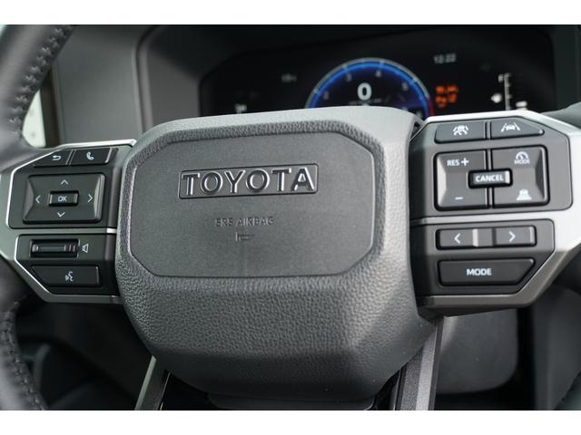 ランドクルーザー２５０ ＶＸ　ＤＥＳＥＲＴ　ＬＩＮＥ　ＢＬＡＣＫ　ＢＩＳＯＮ　ＥＤＩＴＩＯＮ　２２インチＤＥＳＥＲＴ　ＬＩＮＥアルミ　ワンオーナー　サンルーフ　ブラックレザー　ナビ　３６０°カメラ　フルセグＴＶ　ＥＴＣ　３列シート（32枚目）