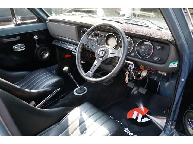 サニートラック ロングDX 5速ミッション 全塗装 ローダウン リアエアサス コブラシート 丸目フェイス ナルディステアリング CDデッキ ETC エアコン 社外14AW(14枚目)