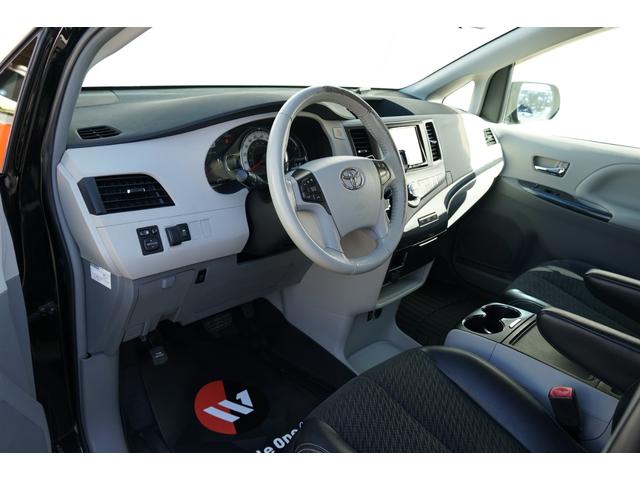 シエナ SE 2012y新車並行車 実走行 サンルーフ 両側パワースライド パワーリアゲート ハーフレザー 3列シート アルパインナビ フリップダウン バックカメラ デジタルインナーミラー ドラレコ ETC(14枚目)