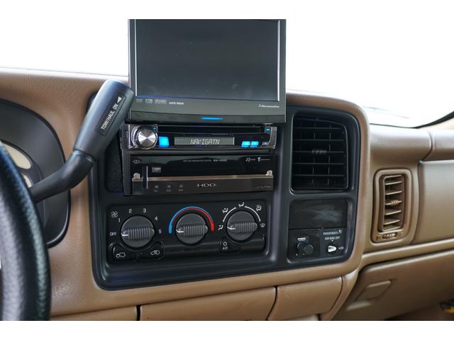 シボレーシルバラード 　１９９９ｙモデル　新車並行　ＬＳエクステンドキャブ　ＢＵＤＮＩＫ２０インチアルミ　ＢＵＤＮＩＫステアリング　ローダウン　新品社外ヘッド　ハードトノカバー　ＥＴＣ　バックカメラ　６人乗り（25枚目）