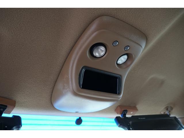 シボレーシルバラード 　１９９９ｙモデル　新車並行　ＬＳエクステンドキャブ　ＢＵＤＮＩＫ２０インチアルミ　ＢＵＤＮＩＫステアリング　ローダウン　新品社外ヘッド　ハードトノカバー　ＥＴＣ　バックカメラ　６人乗り（30枚目）