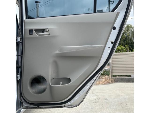 ミライース L メモリアルエディション エアコアイドル アイドリングストップ キーレス CDデッキ ヘッドライトレベライザー 助手席側エアバック 運転席エアバック(5枚目)