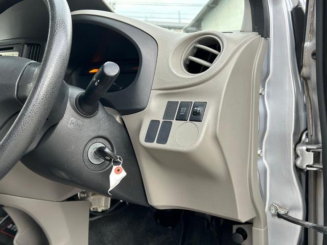 ミライース L メモリアルエディション エアコアイドル アイドリングストップ キーレス CDデッキ ヘッドライトレベライザー 助手席側エアバック 運転席エアバック(7枚目)