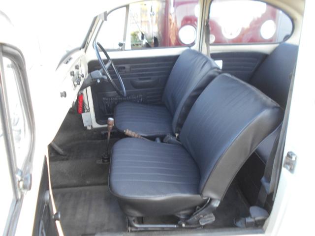 ビートル 　１９７２年モデル　スタンダード　１２００エンジン　シングルキャブ　ロアバックシート　純正ハンドル　純正シフター　純正１５インチホイール　ノーマルストックコンディション（14枚目）