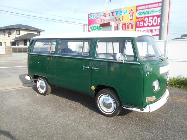 タイプII 　１９６９年モデル　１６００ＣＣ　シングルキャブ　アーリーレイトバス　２年車検付　外装ニューペイント　新品ステンデラックスモール　新品リボンタイヤ　３ナンバー　５人乗り（4枚目）