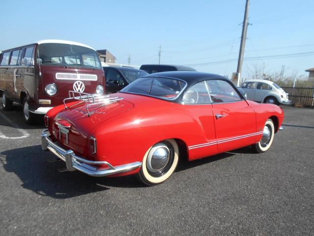 カルマンギア 　１９５９年モデル　６Ｖ　スタンドエンジン　ツインキャブ　カルマン専用純正ハンドル　１５インチ鉄チンホイール　リボンタイヤ　車検２年付　アバルトスタイルマフラー　内外装レストア車両（8枚目）