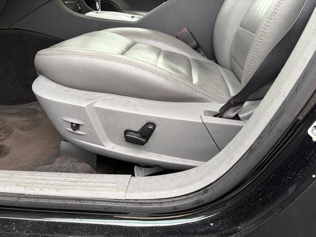 ダッジ・マグナム ＲＴ　ＨＥＭＩ　Ｖ８　５７００ｃｃ　サンルーフ　左Ｈ　２００５年モデル　新車並行　３ナンバー（19枚目）