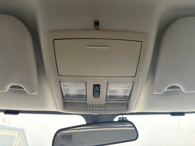 ダッジ・マグナム ＲＴ　ＨＥＭＩ　Ｖ８　５７００ｃｃ　サンルーフ　左Ｈ　２００５年モデル　新車並行　３ナンバー（32枚目）