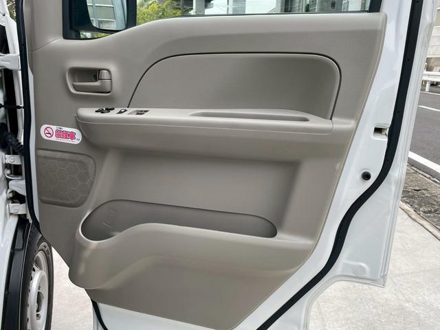 エブリイ ＰＣリミテッド　禁煙車　カーナビ　バックガイドモニター　Ｂｌｕｅｔｏｏｔｈ　電動格納ミラー　オートライト　ＥＴＣ　ハイルーフ　４ＡＴ（34枚目）