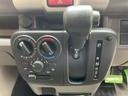 ＰＣリミテッド　禁煙車　カーナビ　バックガイドモニター　Ｂｌｕｅｔｏｏｔｈ　電動格納ミラー　オートライト　ＥＴＣ　ハイルーフ　４ＡＴ（41枚目）