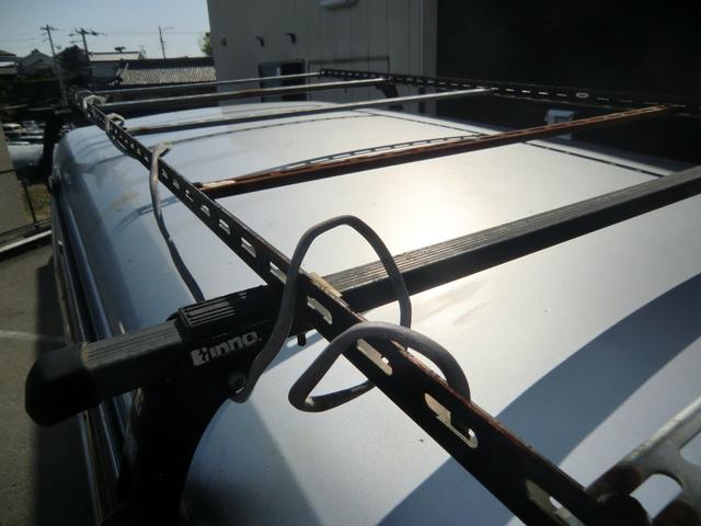 ハイゼットカーゴ スペシャル　ハイルーフ／４ＷＤ／５速ＭＴ／ナビ／Ｂｌｕｅｔｏｏｔｈ／ＥＴＣ／キーレス／タイミングチェーン／両側スライド／メンテナンスノート／車検２年／保証付き（16枚目）