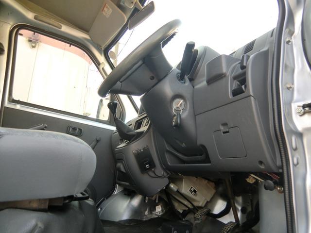 ハイゼットカーゴ スペシャル　ハイルーフ／４ＷＤ／５速ＭＴ／ナビ／Ｂｌｕｅｔｏｏｔｈ／ＥＴＣ／キーレス／タイミングチェーン／両側スライド／メンテナンスノート／車検２年／保証付き（21枚目）