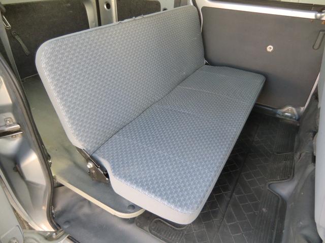 ハイゼットカーゴ スペシャル　ハイルーフ／４ＷＤ／５速ＭＴ／ナビ／Ｂｌｕｅｔｏｏｔｈ／ＥＴＣ／キーレス／タイミングチェーン／両側スライド／メンテナンスノート／車検２年／保証付き（22枚目）