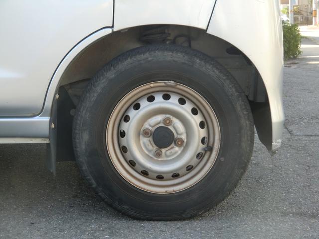 ハイゼットカーゴ スペシャル　ハイルーフ／４ＷＤ／５速ＭＴ／ナビ／Ｂｌｕｅｔｏｏｔｈ／ＥＴＣ／キーレス／タイミングチェーン／両側スライド／メンテナンスノート／車検２年／保証付き（43枚目）