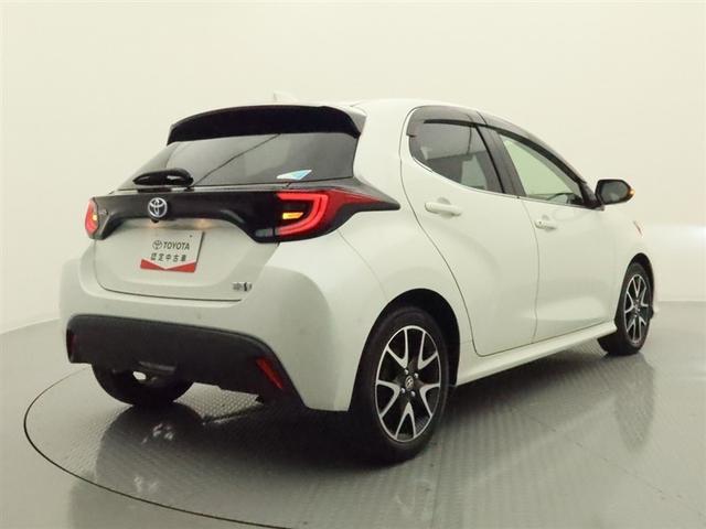 ヤリス ハイブリッドZ ナビ フルセグ 全方位モニター ドラレコ 衝突被害軽減システム ETC スマートキー LED 寒冷地 サイドバイザー リヤワイパー クリアランスソナー AW シートヒーター オートライト ワンオーナー(3枚目)