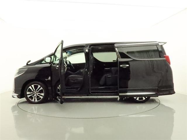 アルファード ２．５Ｓ　Ｃパッケージ　ムーンルーフ　両側電動スライド　ナビフルセグ　後席・Ｂモニター衝突被害軽減システム　ＥＴＣ　電動シート　エアロ　サイドバイザー　シートヒーター　クリアランスソナー　パワーバックドア　オートライト　ＡＷ（2枚目）