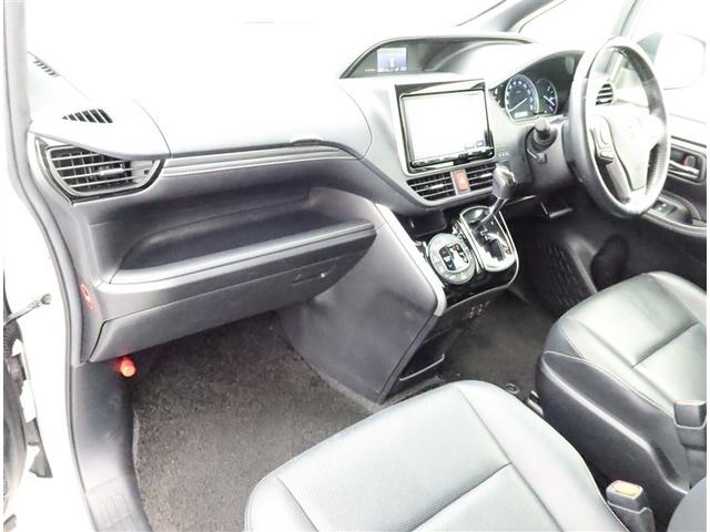 エスクァイア Gi 両側電動スライド SDナビフルセグ 後席・Bモニター 衝突被害軽減システム ETC スマートキー LED FOG 電動格納ドアミラーウィンカー リヤワイパー シートヒーター オートライト ワンオーナー(6枚目)