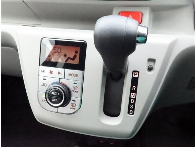 こちらのシフトは、車両にマッチしたデザインになっています！握りやすく、操作し易い配置になっていますので、いつも触れるシフトだからこそ、大切ですね！