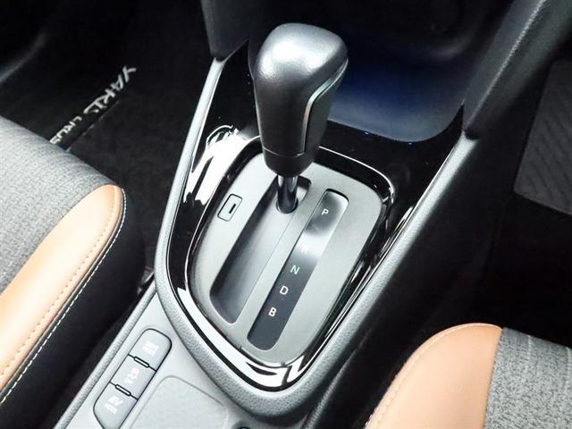 ヤリスクロス ハイブリッドＺ　アドベンチャー　ＤＡフルセグ　全方位モニター　衝突被害軽減システム　ＥＴＣ　電動シート　スマートキー　ＦＯＧ　クルコン　サイドバイザー　クリアランスソナー　シートヒーター　パワーバックドア　オートライト　ワンオーナー（10枚目）