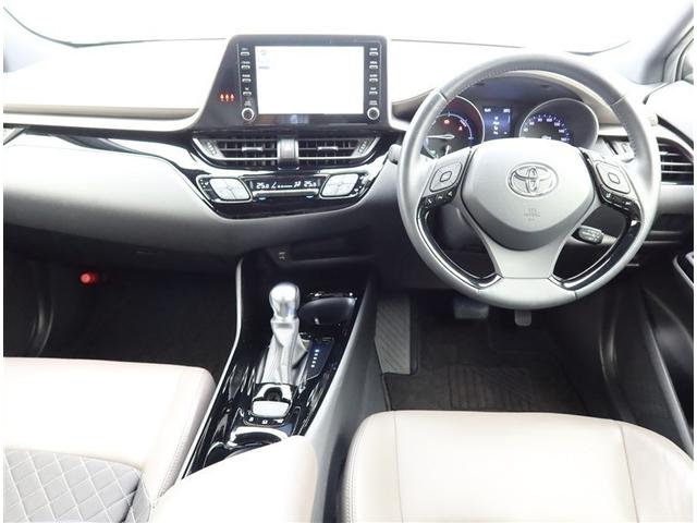 Ｃ－ＨＲ Ｇ　ナビフルセグ　全方位モニター　ドラレコ　ＥＴＣ　衝突被害軽減システム　サイドバイザー　ＬＥＤライト　ＦＯＧ　スマートキー　クリアランスソナー　シートヒーター　クルコン　ＡＷ　オートライト　ワンオーナー（5枚目）