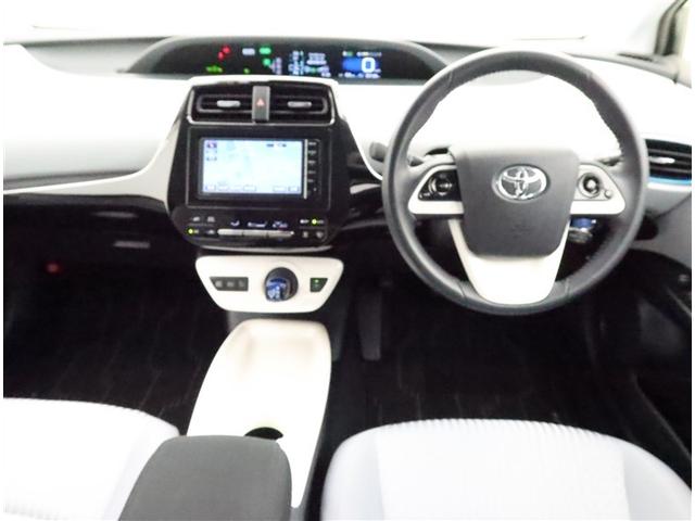 プリウス A 4WD SDナビワンセグ Bモニター ドラレコ 衝突被害軽減システム ETC スマートキー LED FOG アルミ サイドバイザー リヤワイパー クリアランスソナー ABS オートライト ワンオーナー(5枚目)