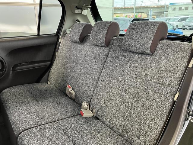 パッソ Ｘ　クツロギ　スマートキー　電動格納ミラー　ＣＶＴ　盗難防止システム　衝突安全ボディ　ベンチシート　ＡＢＳ　ＣＤ　エアコン　パワーステアリング　パワーウィンドウ（15枚目）