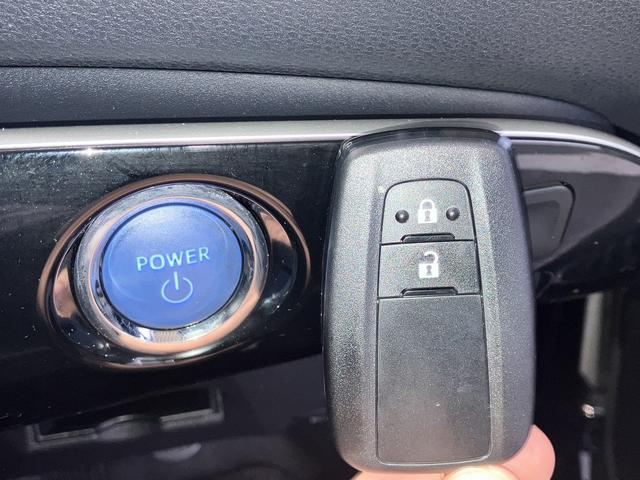 プリウス Ｓセーフティプラス　クリアランスソナー　レーンアシスト　オートクルーズコントロール　パークアシスト　衝突被害軽減システム　バックカメラ　ナビ　ＴＶ　アルミホイール　オートマチックハイビーム　オートライト（13枚目）