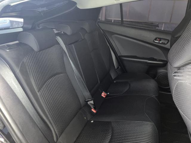 プリウス Ｓセーフティプラス　クリアランスソナー　レーンアシスト　オートクルーズコントロール　パークアシスト　衝突被害軽減システム　バックカメラ　ナビ　ＴＶ　アルミホイール　オートマチックハイビーム　オートライト（39枚目）