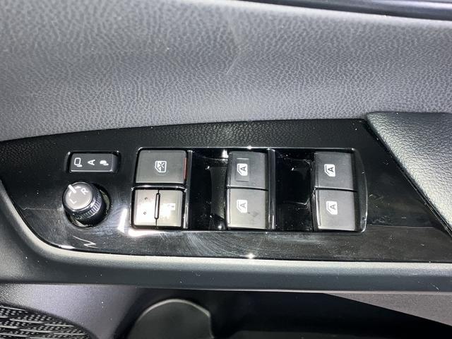 プリウス Ｓセーフティプラス　クリアランスソナー　レーンアシスト　オートクルーズコントロール　パークアシスト　衝突被害軽減システム　バックカメラ　ナビ　ＴＶ　アルミホイール　オートマチックハイビーム　オートライト（46枚目）