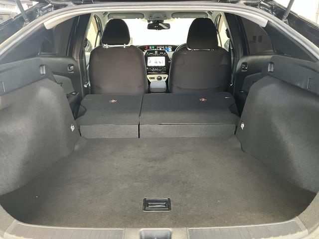 プリウス Ｓセーフティプラス　クリアランスソナー　レーンアシスト　オートクルーズコントロール　パークアシスト　衝突被害軽減システム　バックカメラ　ナビ　ＴＶ　アルミホイール　オートマチックハイビーム　オートライト（48枚目）