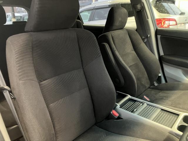 オデッセイ Ｍファインスピリット　ＥＴＣ　バックカメラ　サイドカメラ　ナビ　ＴＶ　ＨＩＤ　キーレスエントリー　電動格納ミラー　３列シート　ＣＶＴ　アルミホイール　ＤＶＤ再生　Ｂｌｕｅｔｏｏｔｈ　盗難防止システム　衝突安全ボディ　ＡＢＳ（31枚目）