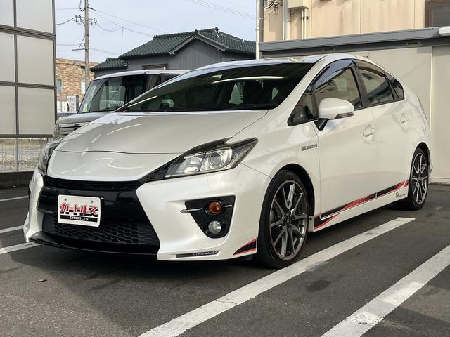 プリウス Ｓツーリングセレクション・Ｇ’ｓ　ＥＴＣ　バックカメラ　ナビ　ＴＶ　アルミホイール　オートライト　ＨＩＤ　ＣＶＴ　スマートキー　電動格納ミラー　盗難防止システム　Ｂｌｕｅｔｏｏｔｈ　衝突安全ボディ　ＡＢＳ　エアコン　パワーステアリング（16枚目）