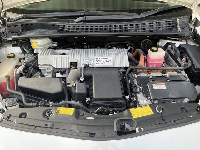 プリウス Ｓツーリングセレクション・Ｇ’ｓ　ＥＴＣ　バックカメラ　ナビ　ＴＶ　アルミホイール　オートライト　ＨＩＤ　ＣＶＴ　スマートキー　電動格納ミラー　盗難防止システム　Ｂｌｕｅｔｏｏｔｈ　衝突安全ボディ　ＡＢＳ　エアコン　パワーステアリング（24枚目）