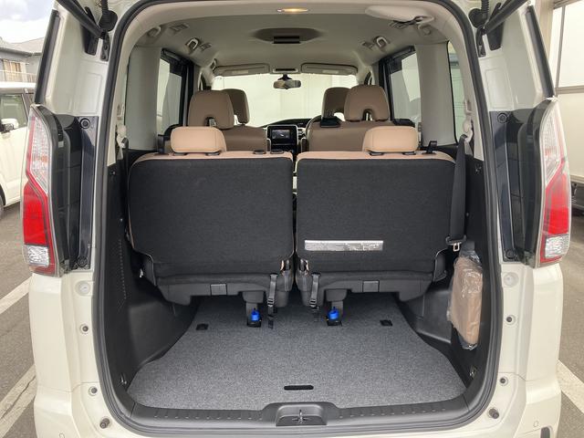 セレナ ハイウェイスター　ＥＴＣ　全周囲カメラ　ナビ　ＴＶ　クリアランスソナー　オートクルーズコントロール　衝突被害軽減システム　両側電動スライドドア　オートライト　スマートキー　アイドリングストップ　電動格納ミラー（22枚目）