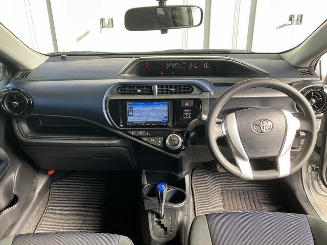 アクア S ETC バックカメラ ナビ TV オートライト スマートキー アイドリングストップ 電動格納ミラー CVT 衝突安全ボディ ABS ESC Bluetooth エアコン パワーステアリング(6枚目)