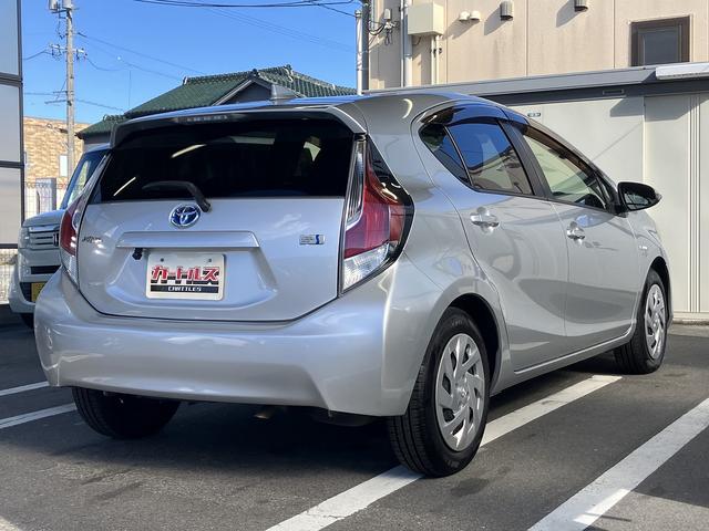 アクア S ETC バックカメラ ナビ TV オートライト スマートキー アイドリングストップ 電動格納ミラー CVT 衝突安全ボディ ABS ESC Bluetooth エアコン パワーステアリング(19枚目)