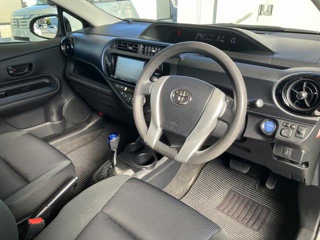 アクア S ETC バックカメラ ナビ TV オートライト スマートキー アイドリングストップ 電動格納ミラー CVT 衝突安全ボディ ABS ESC Bluetooth エアコン パワーステアリング(32枚目)