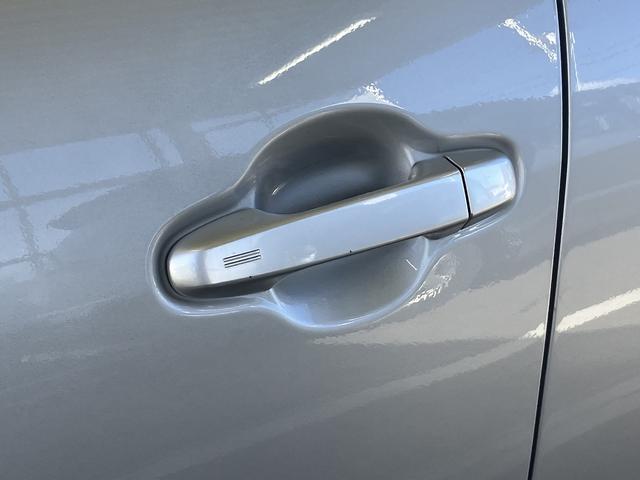 アクア S ETC バックカメラ ナビ TV オートライト スマートキー アイドリングストップ 電動格納ミラー CVT 衝突安全ボディ ABS ESC Bluetooth エアコン パワーステアリング(44枚目)