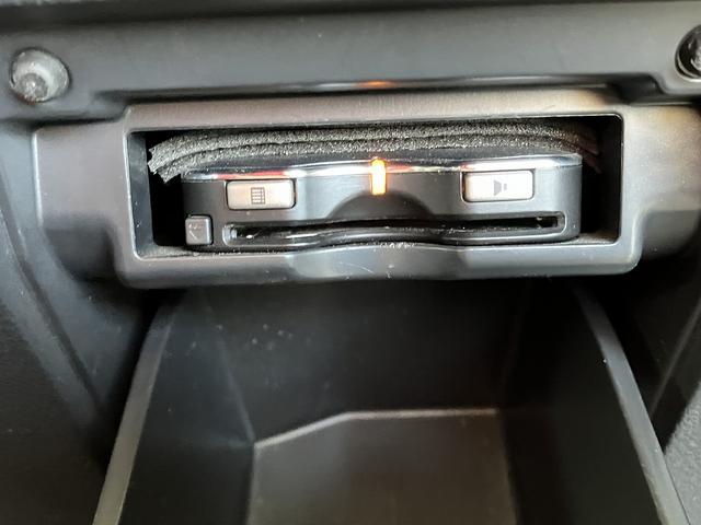 ヴェルファイア 2.4Z プラチナムセレクション ETC バックカメラ ナビ TV クリアランスソナー オートクルーズコントロール 両側電動スライドドア オートライト HID 電動リアゲート スマートキー 電動格納ミラー 後席モニター 3列シート(13枚目)