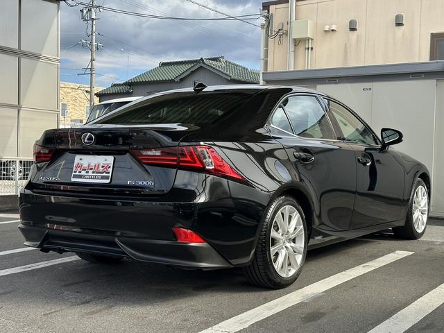 ＩＳ ＩＳ３００ｈ　ドライブレコーダー　ＥＴＣ　オートクルーズコントロール　バックカメラ　ナビ　ＴＶ　アルミホイール　オートライト　ＬＥＤヘッドランプ　ＣＶＴ　シートヒーター　スマートキー　電動格納ミラー（18枚目）