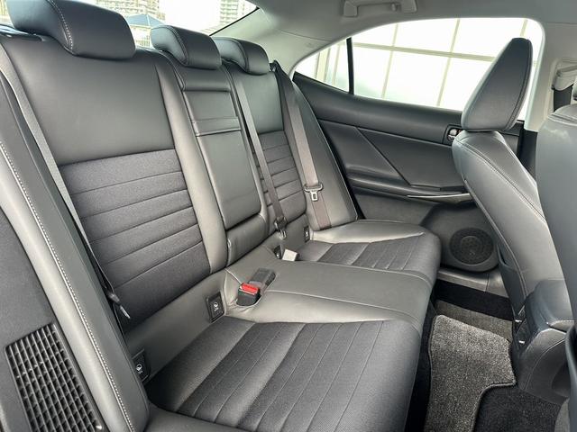 ＩＳ ＩＳ３００ｈ　ドライブレコーダー　ＥＴＣ　オートクルーズコントロール　バックカメラ　ナビ　ＴＶ　アルミホイール　オートライト　ＬＥＤヘッドランプ　ＣＶＴ　シートヒーター　スマートキー　電動格納ミラー（39枚目）