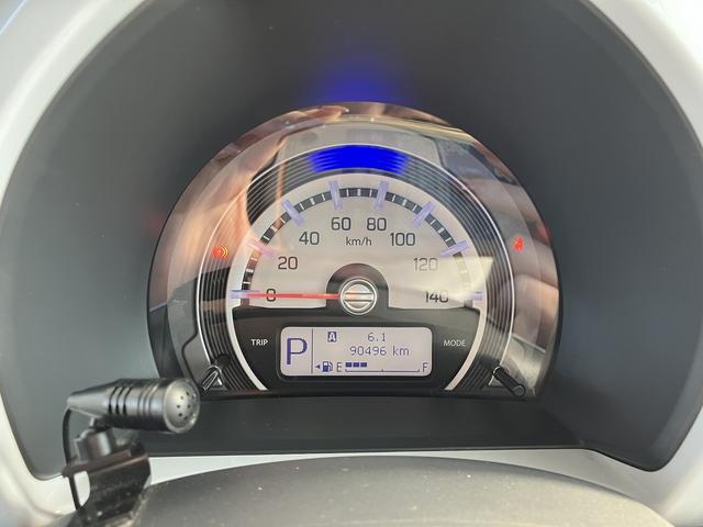 ハスラー Ｘターボ　ＥＴＣ　衝突被害軽減システム　オートライト　ＨＩＤ　スマートキー　アイドリングストップ　電動格納ミラー　シートヒーター　ベンチシート　ターボ　ＣＶＴ　盗難防止システム　ＡＢＳ　ＥＳＣ（8枚目）